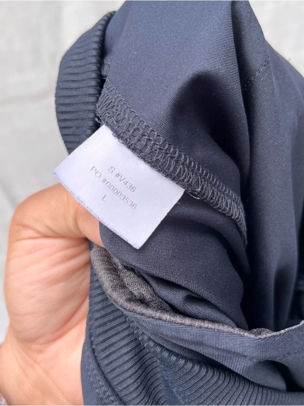 VUORI | META JOGGER DRAWSTRING TAPERED PERFORMANCE PANTS IN INK NAVY BLUE LARGE